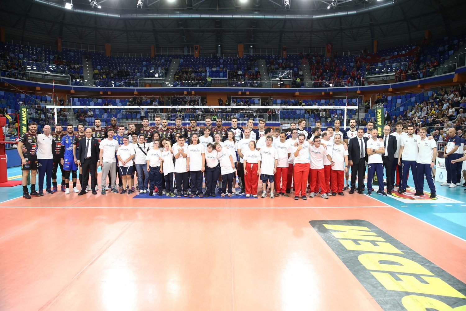 La pallavolo unificata Special Olympics apre la partita di campionato all’Allianz Cloud